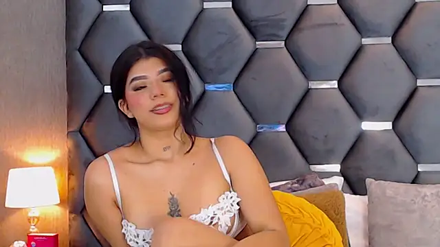 MelodyCarsson online show from 12/14/25, 01:17