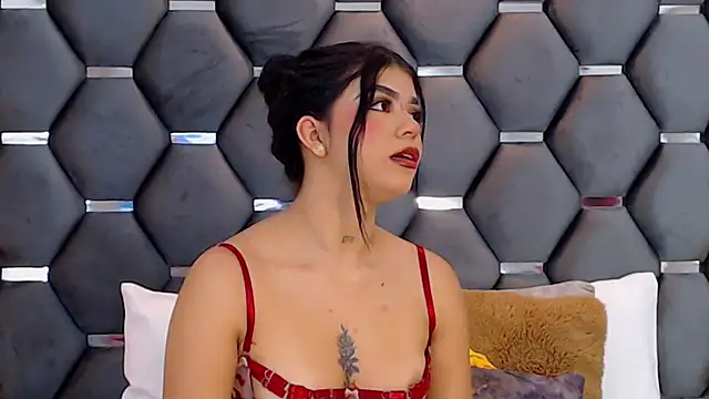 MelodyCarsson online show from 12/05/25, 12:15