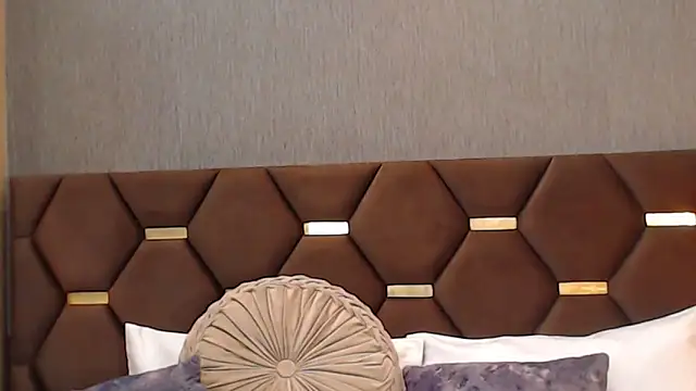 MelodyCarsson online show from 11/27/25, 12:16