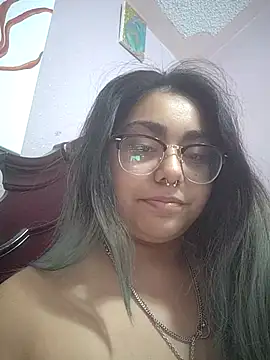 Lovelyrainn online show from 11/12/25, 02:04