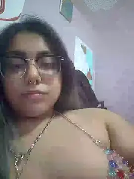 Lovelyrainn online show from 11/24/25, 12:10