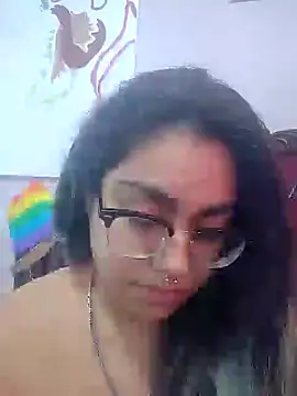 Lovelyrainn online show from 11/25/25, 05:35