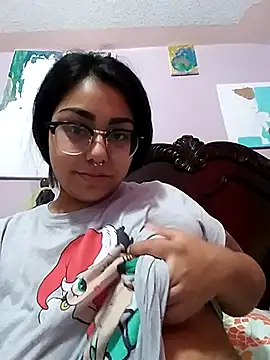 Snapshot of Lovelyrainn chatting on 09/22/25, 11:38 Lovelyrainn online show from 09/22/25, 11:38