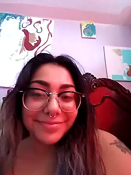 Snapshot of Lovelyrainn chatting on 09/20/25, 04:12 Lovelyrainn online show from 09/20/25, 04:12