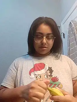 Lovelyrainn online show from 11/11/25, 01:39