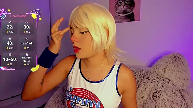 Snapshot of akame_meow chatting on 01/07/26, 01:05 akame meow online show from 01/07/26, 01:05