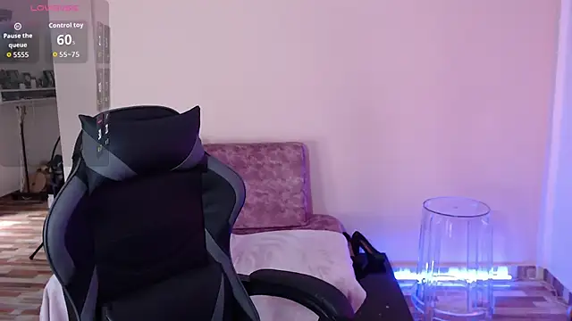 Susanahendrix online show from 03/28/26, 06:31