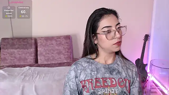 Susanahendrix online show from 02/12/26, 06:18