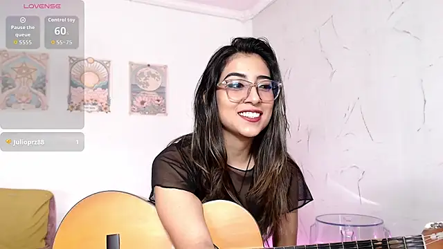 Susanahendrix online show from 11/23/25, 06:29