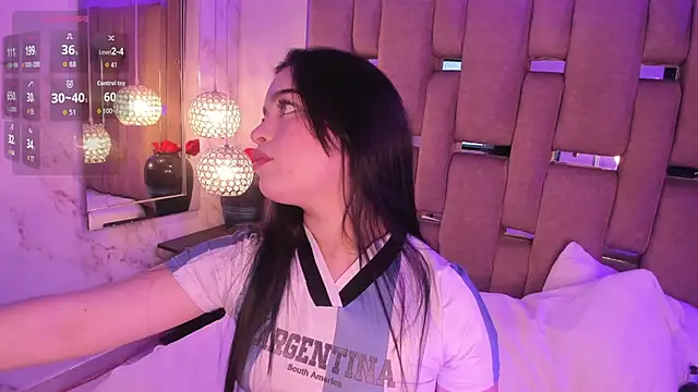 KateLee online show from 11/22/25, 02:27