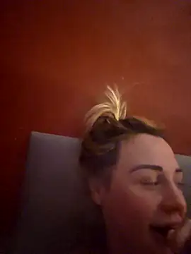 Sophrob96x online show from 11/27/25, 10:21