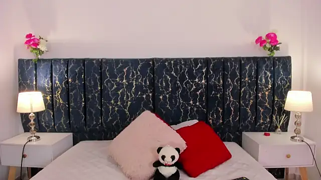 katte landerr online show from 03/24/26, 01:00