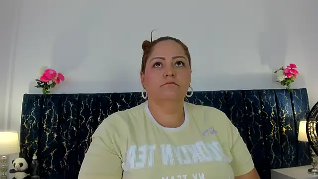 Snapshot of katte_landerr chatting on 05/22/26, 01:09 katte landerr online show from 05/22/26, 01:09