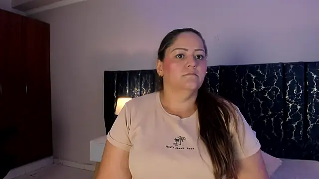 katte landerr online show from 02/04/26, 01:06