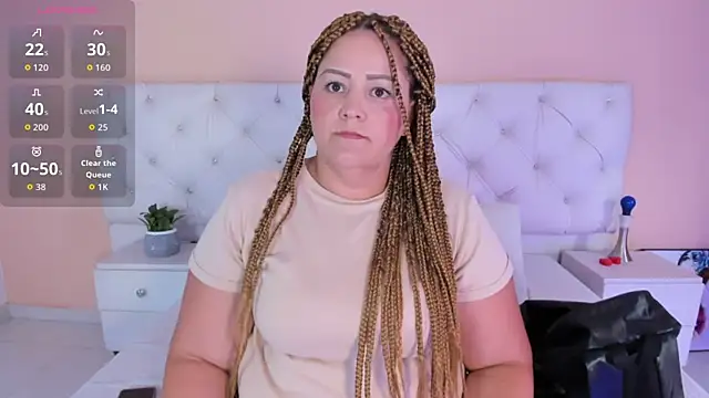 Snapshot of katte_landerr chatting on 10/22/25, 01:10 katte landerr online show from 10/22/25, 01:10