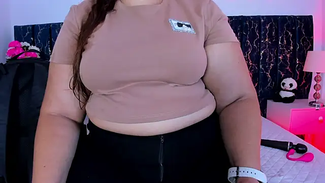 Snapshot of katte_landerr chatting on 07/10/26, 12:05 katte landerr online show from 07/10/26, 12:05