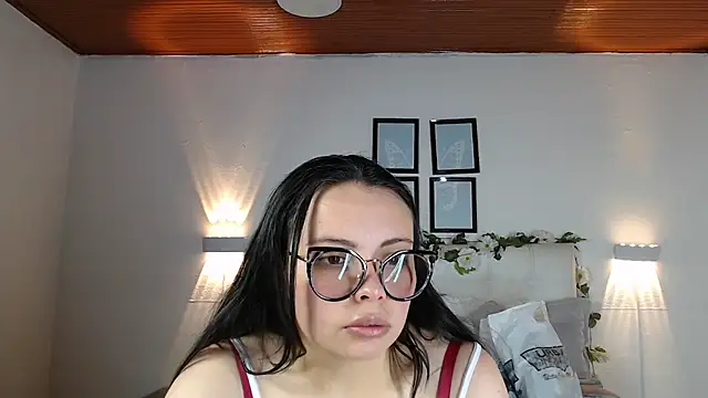 Megan 05  online show from 10/03/25, 06:09