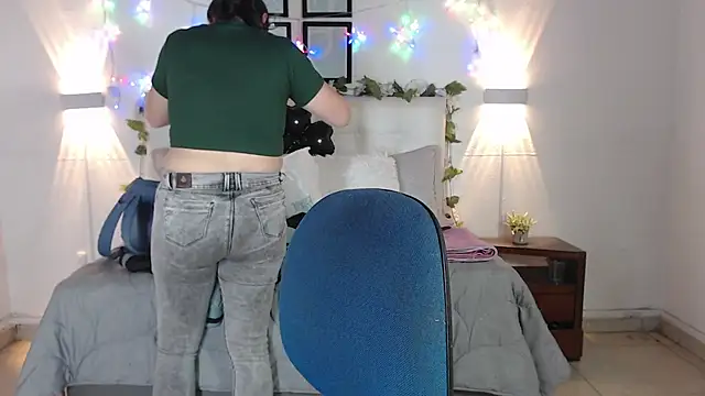 Megan 05  online show from 03/03/26, 07:21