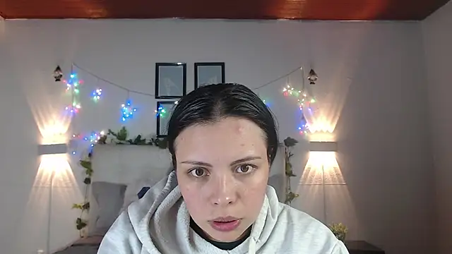 Megan 05  online show from 04/09/26, 07:09