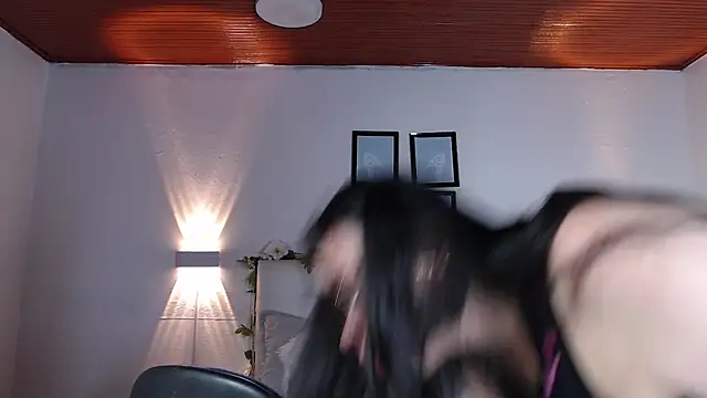 Megan 05  online show from 11/24/25, 06:52