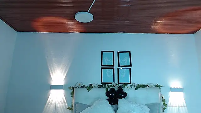 Megan 05  online show from 11/22/25, 07:35