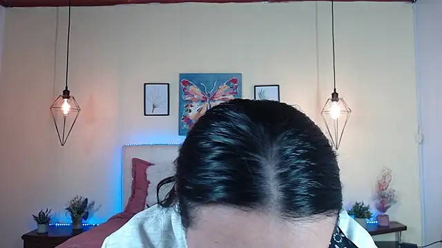 Snapshot of Megan_05_ chatting on 06/16/26, 07:25 Megan 05 online show from 06/16/26, 07:25