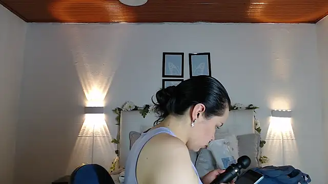 Megan 05  online show from 09/20/25, 06:57