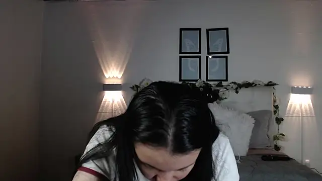 Megan 05  online show from 11/20/25, 06:52