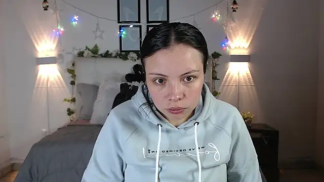 Megan 05  online show from 03/22/26, 07:04