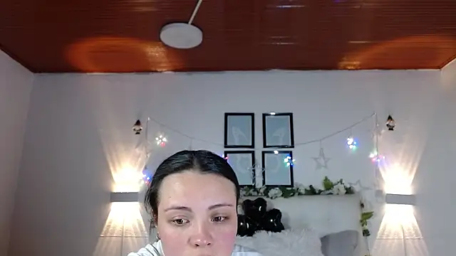 Megan 05  online show from 02/04/26, 06:47