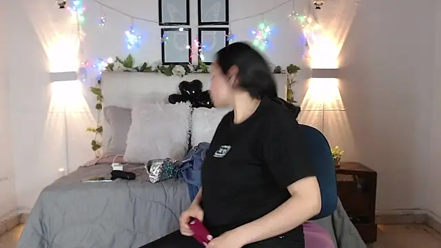 Megan 05  online show from 03/21/26, 06:56