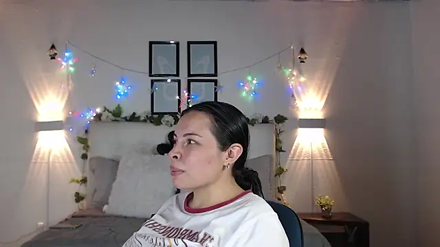 Megan 05  online show from 03/28/26, 07:15