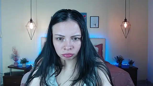 Snapshot of Megan_05_ chatting on 06/23/26, 07:34 Megan 05 online show from 06/23/26, 07:34