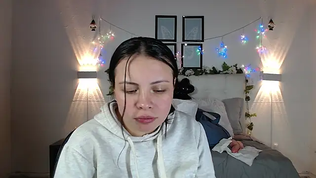 Megan 05  online show from 01/10/26, 07:31