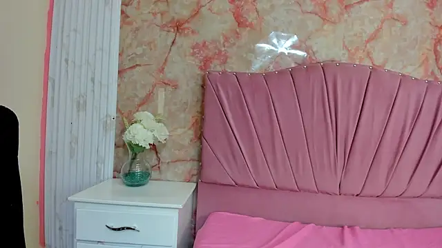 KatySweetas online show from 12/14/25, 07:52