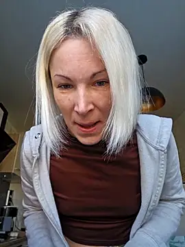 Snapshot of Sunny-Sin chatting on 02/15/26, 11:20 Sunny-Sin online show from 02/15/26, 11:20