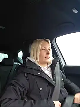 Snapshot of Sunny-Sin chatting on 02/13/26, 09:09 Sunny-Sin online show from 02/13/26, 09:09