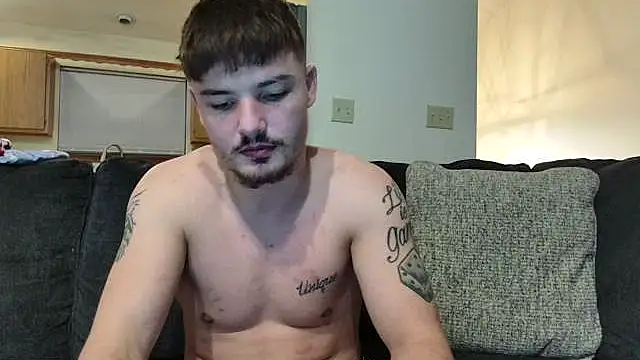 Snapshot of derekmontana2 chatting on 02/26/26, 02:00 derekmontana2 online show from 02/26/26, 02:00