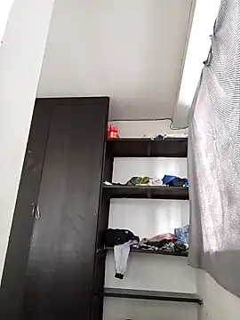 Snapshot of amelie_sex chatting on 01/17/26, 06:33 amelie sex online show from 01/17/26, 06:33