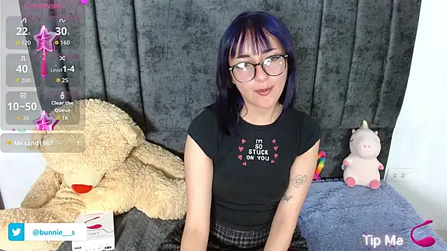 Snapshot of Littlee_Bunny_ chatting on 10/04/25, 10:39 Littlee Bunny online show from 10/04/25, 10:39