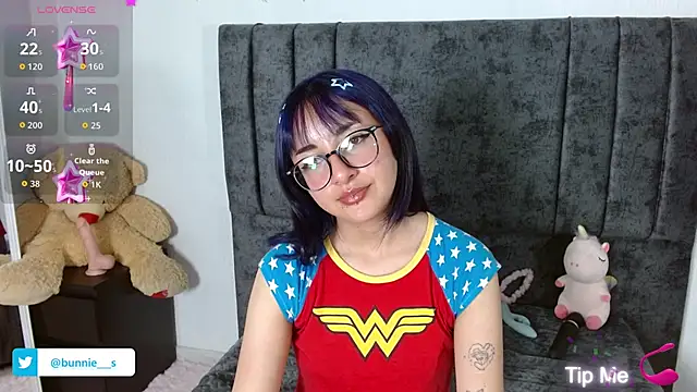 Snapshot of Littlee_Bunny_ chatting on 09/29/25, 10:33 Littlee Bunny online show from 09/29/25, 10:33