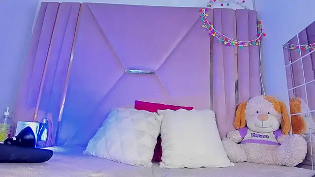 jazmin waked online show from 02/09/26, 04:21