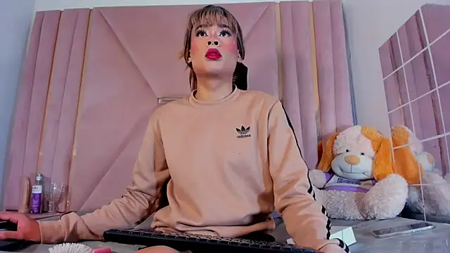 jazmin waked online show from 11/11/25, 01:11