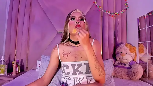 jazmin waked online show from 03/19/26, 04:01