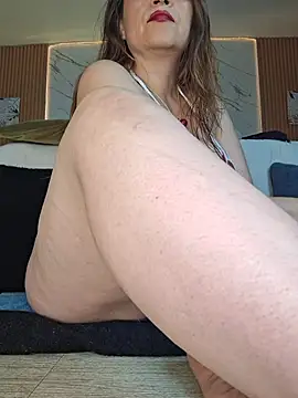 Lady Sofhia online show from 12/17/25, 08:36