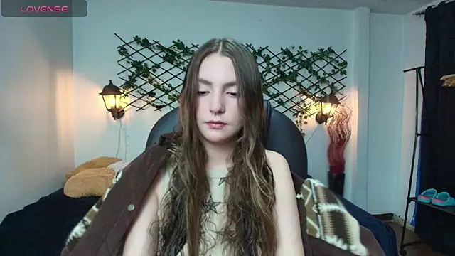 velvet  moon online show from 06/01/26, 02:17