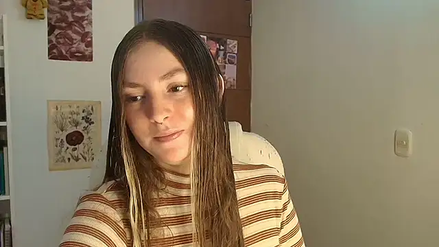 velvet  moon online show from 01/05/26, 09:07