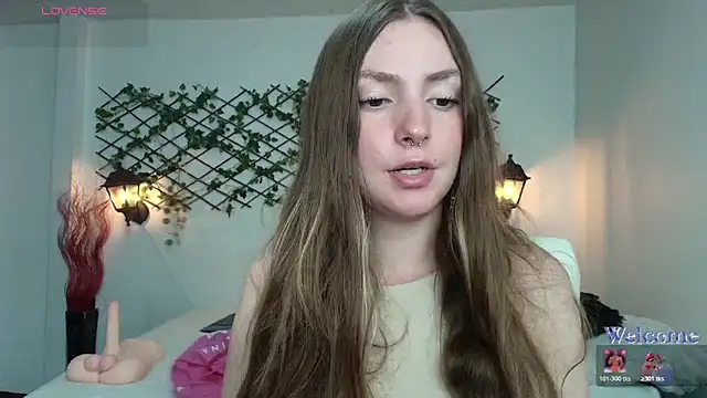 velvet  moon online show from 04/24/26, 02:02