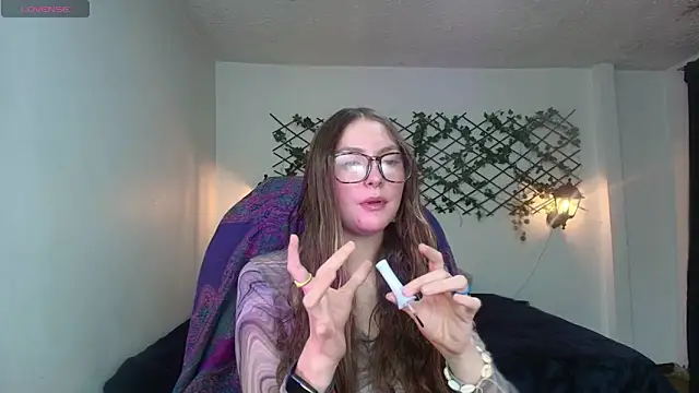 velvet  moon online show from 03/31/26, 11:51