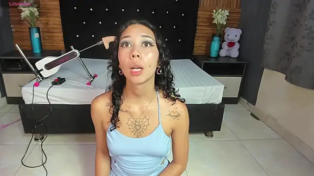 Lisa sweetas online show from 11/29/25, 02:23